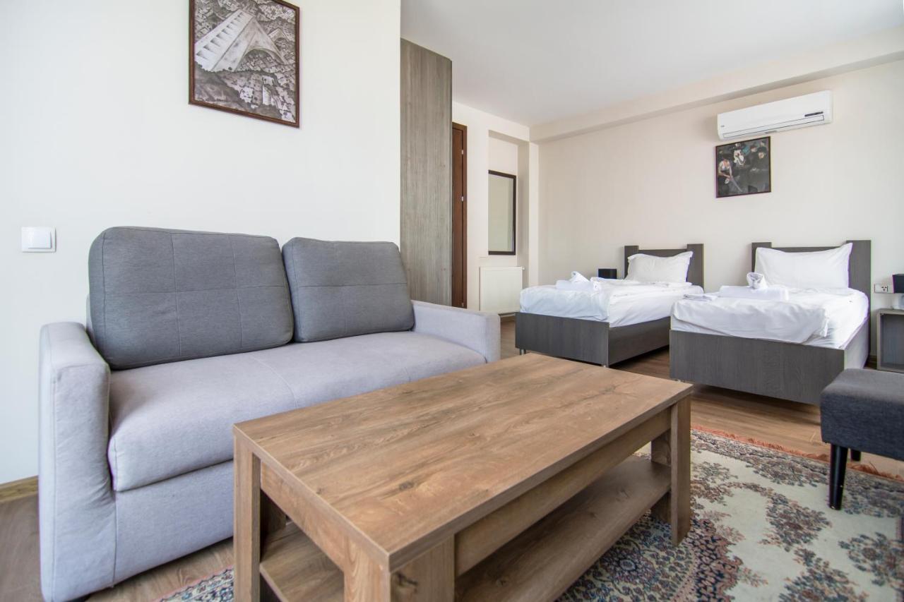 Hotel "Elesa Wera" Тбілісі Екстер'єр фото
